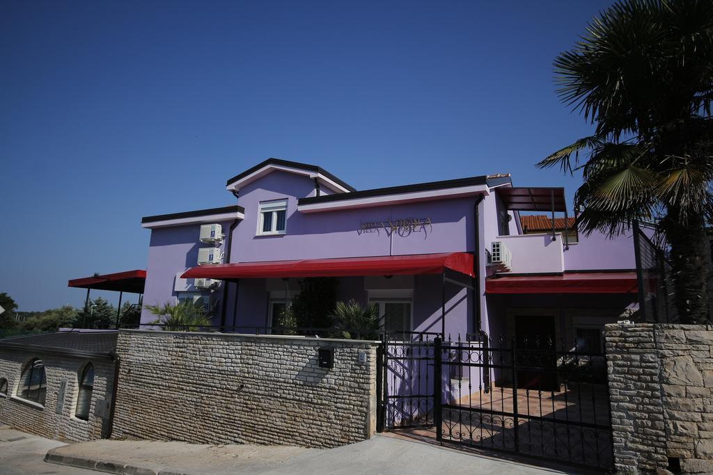 Aparthotel Viola Pjescana Uvala Exterior photo